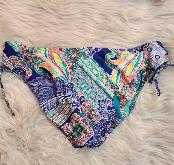 NWT Kenneth Cole Reaction Paisley Print Bikini Set, Size S - Picture 5 of 15